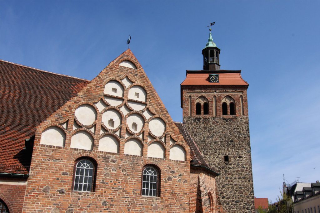 Luckenwalde Markt mit Johanniskirche
